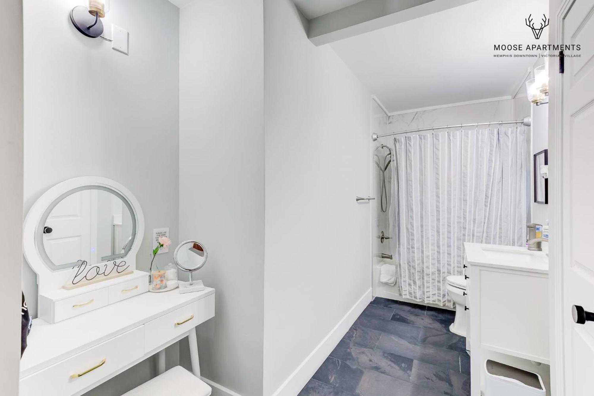 The Moose #7 - Instaworthy Studio With Amazing Views, Free Parking & Heated King Bed Мемфіс Екстер'єр фото